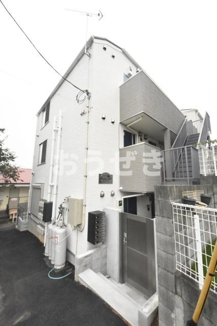 リバネックス上大岡の外観