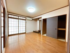 【洋室】 | 岩国市室の木町4丁目戸建 | 1階南西側洋室