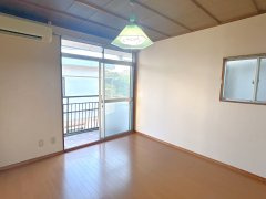 【洋室】 | 岩国市室の木町4丁目戸建 | 2階南西側洋室