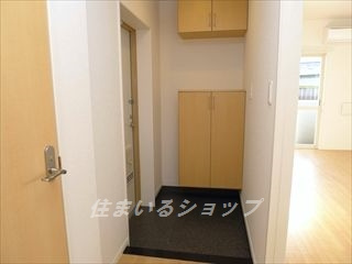 メゾン　フェリーチェの玄関|シューズボックス