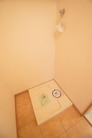 【設備】 | Glanz A | 室内洗濯機置き場