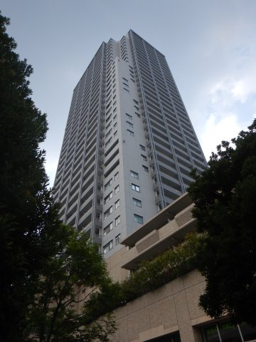 代官山アドレスザ・タワーの外観