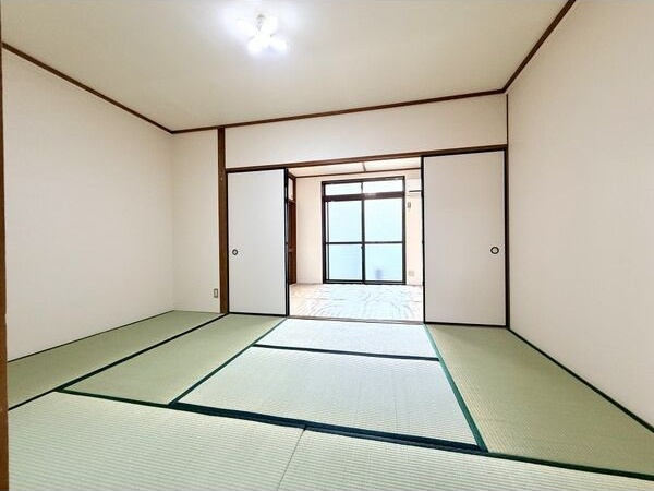 ワタベビルの和室
