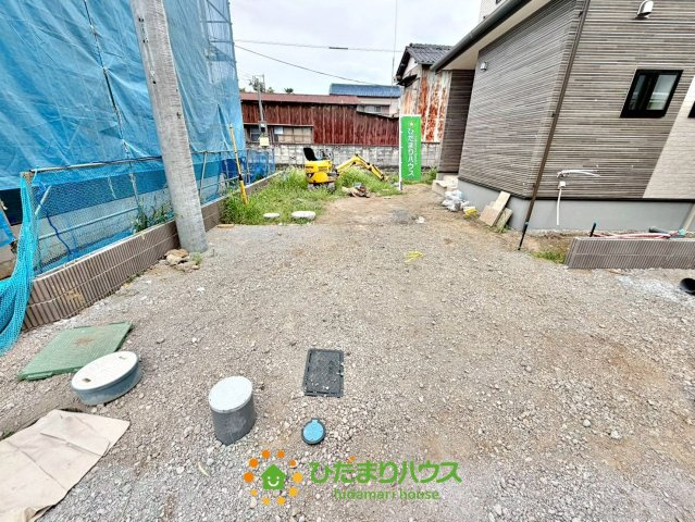 ワイウッドコート久喜市吉羽第7期　新築一戸建て　05の駐車場