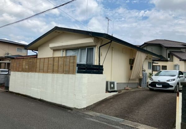 都城市一万城町の中古一戸建