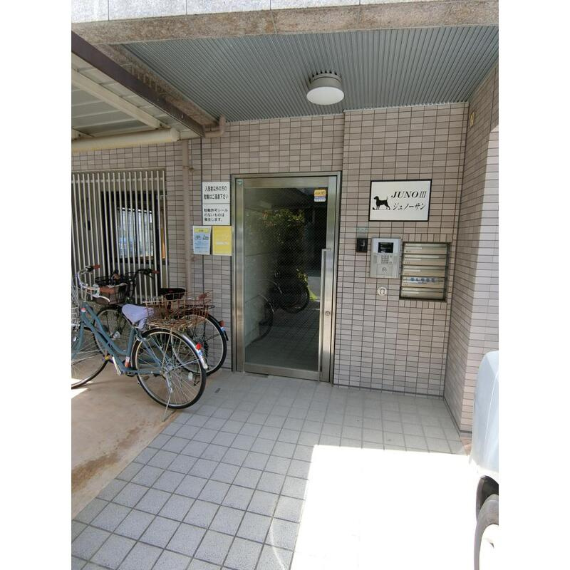 ジュノーⅢのエントランス