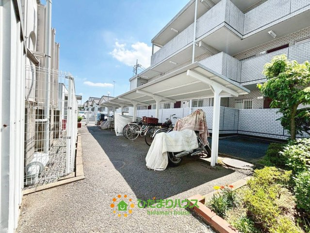 スカイタウン幸手の駐輪場
