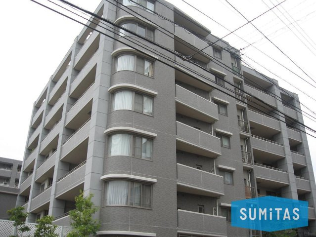 松山市岩崎町１丁目にあります、2003年築7階建てのマンションです♪