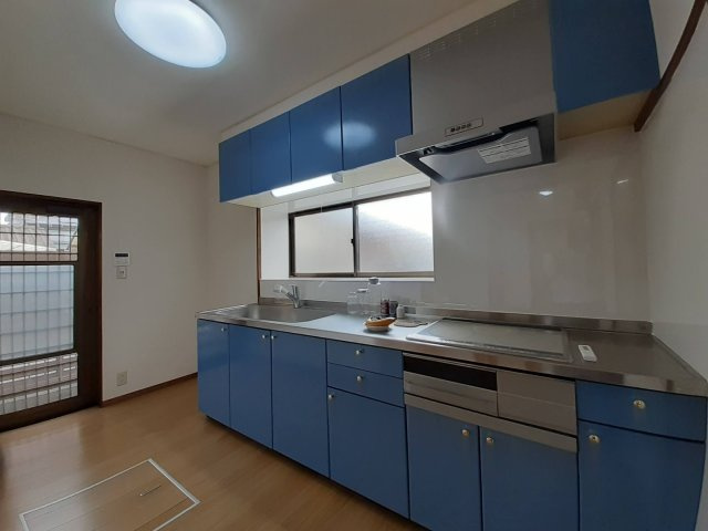 熊本市西区新土河原１丁目の中古一戸建のキッチン
