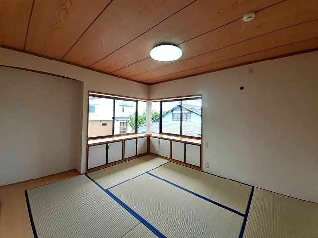 熊本市西区新土河原１丁目の中古一戸建の和室|中二階和室②6.0帖