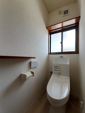 熊本市西区新土河原１丁目の中古一戸建のトイレ|２Ｆトイレ