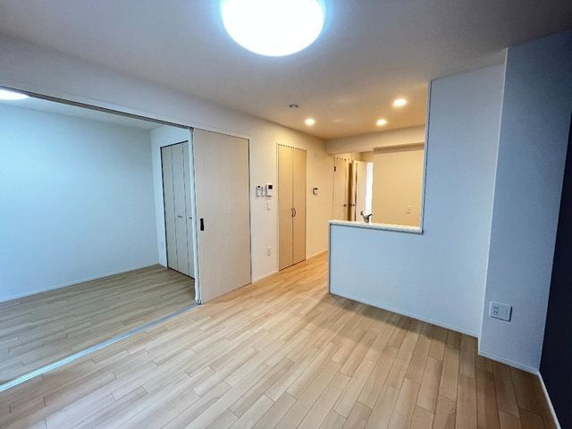 コンプレットの居間・リビング