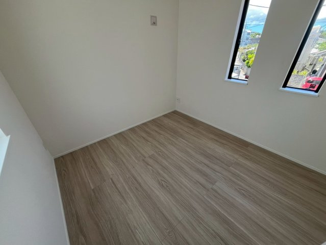 沖縄市知花新築戸建て　B号棟（全5棟）の洋室|個人の部屋や寝室として使える洋室です