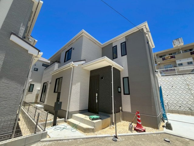 沖縄市知花新築戸建て　B号棟（全5棟）の外観|建物外観を気になさる方へ、見た目の良い物件です