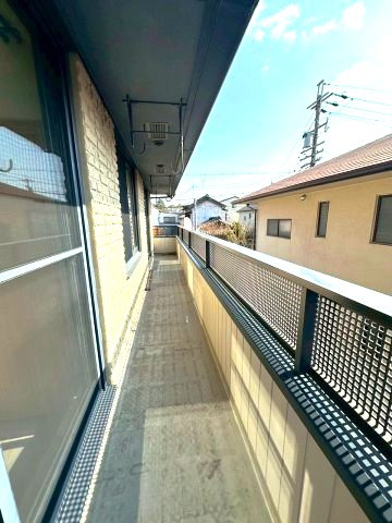 南区曽池町一丁目　売戸建のバルコニー|2階バルコニー　両面バルコニーにつき通風良好！