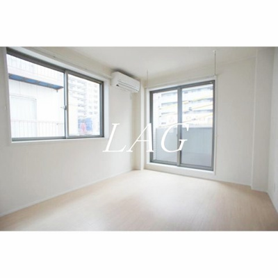 【居間・リビング】 | フェリチェ菊川 | 洋室のお部屋です。