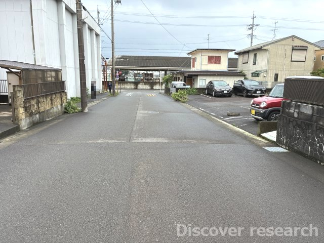 ⑤静岡市駿河区用宗２丁目 売地の前面道路含む現地写真