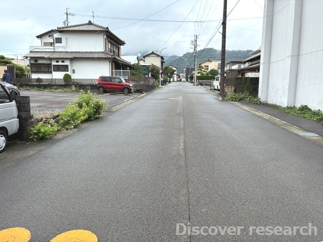 ⑤静岡市駿河区用宗２丁目 売地の前面道路含む現地写真