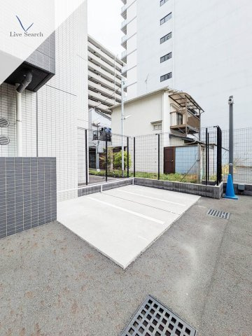 ＧＥＮＯＶＩＡ南千住Ⅲｓｋｙｇａｒｄｅｎの駐車場