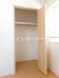 クレメント並木新町の収納