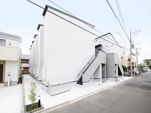 相模原市南区上鶴間１丁目のアパートの外観