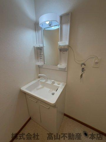 遠賀郡岡垣町高陽台３丁目の一戸建ての独立洗面台
