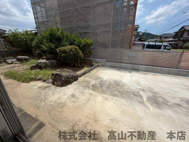 遠賀郡岡垣町高陽台３丁目の一戸建ての庭