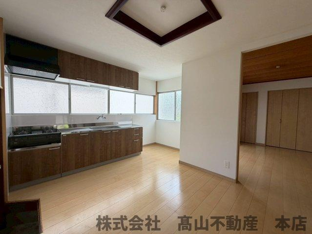 遠賀郡岡垣町高陽台３丁目の一戸建ての居間・リビング