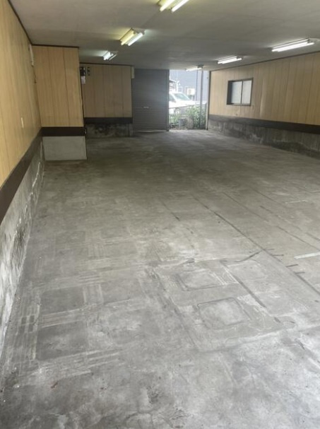 横浜市中区新山下１丁目の倉庫の内装