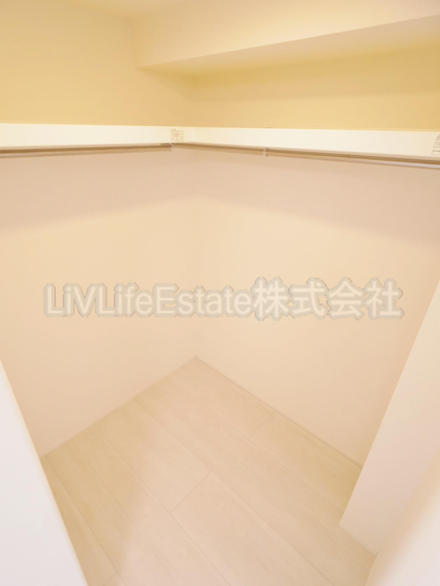 小金井市緑町２丁目のアパートの収納