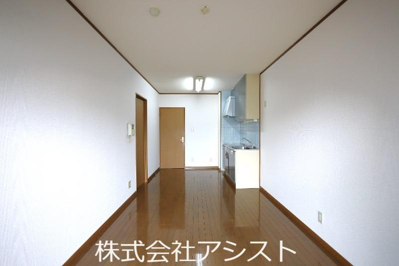ティアラ東町の居間・リビング