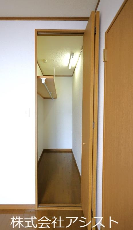 ティアラ東町の収納