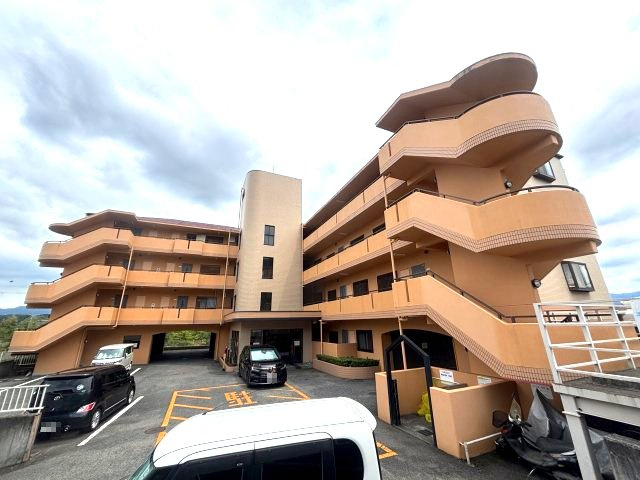 東尾マンションの外観