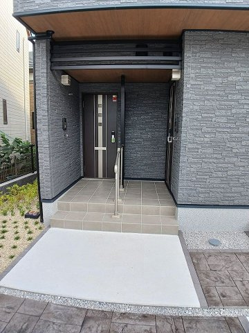 イリゼ府中のエントランス