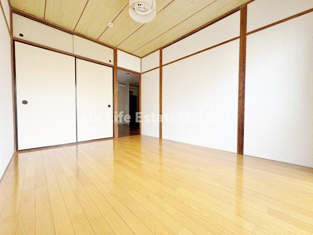 JUNプレジ秋津 の居間・リビング