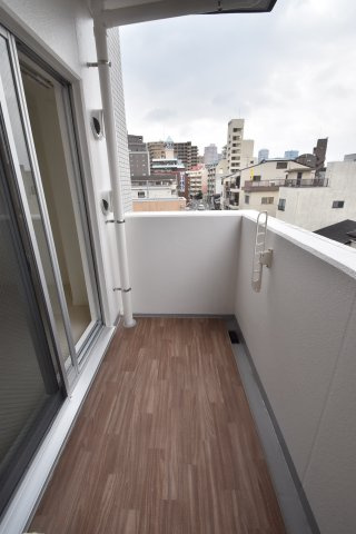 大阪市城東区野江２丁目の賃貸マンションのバルコニー