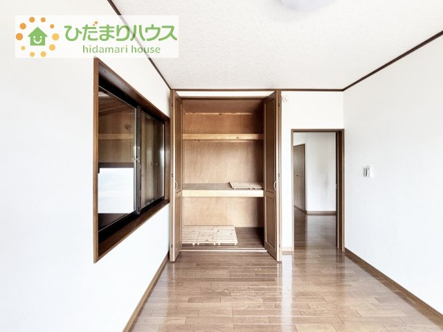 【収納】 | 下妻市下妻丙　中古戸建 | 全室にクローゼットが付いていて、お部屋の住空間もスッキリ広々使えそうです(^^)
