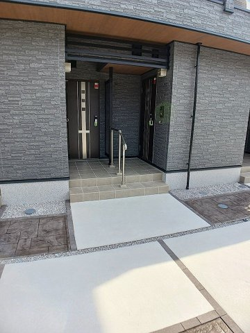 イリゼ府中のエントランス