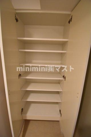 グレンパーク内本町の収納