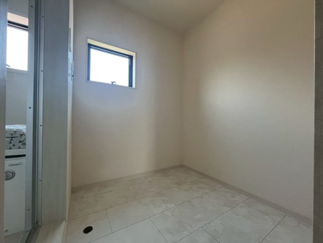 陶器北　新築一戸建の洗面所