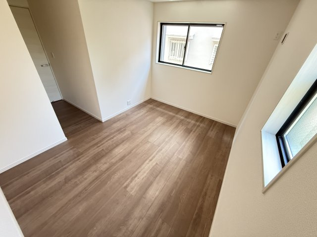 陶器北　新築一戸建の洋室