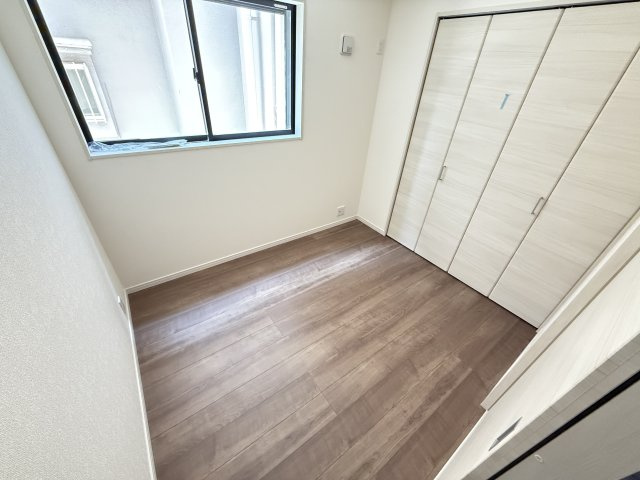 陶器北　新築一戸建の洋室