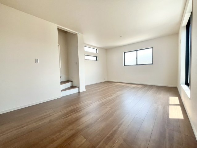 陶器北　新築一戸建の居間・リビング
