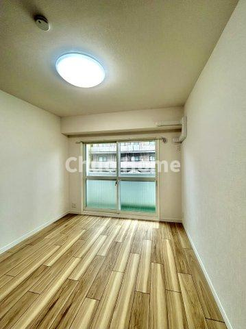 浅草ロイヤルマンションの子供部屋|居室