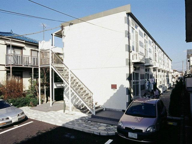 レオパレスビクトワールの外観