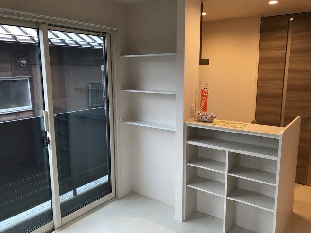 セレシェイラ弐番館の居間・リビング