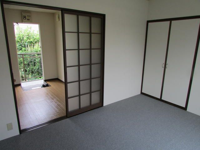横浜市瀬谷区三ツ境のアパートの居間・リビング