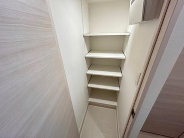ＬＩＭＥ　ＲＥＳＩＤＥＮＣＥ　ＫＡＷＡＧＵＣＨＩ　ＥＡＳＴの玄関