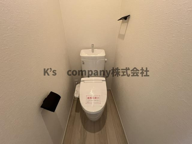 茅ヶ崎市旭が丘　新築戸建　2号棟のトイレ|2階トイレ◇◇