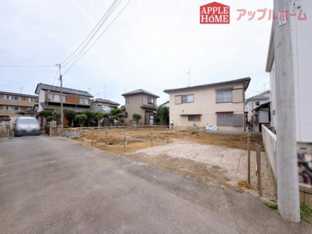 [新築住宅] 深谷市東方 全1棟の前面道路含む現地写真